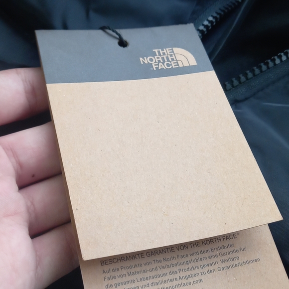 The North Face Puffer Jacket - Picture 8 of 9